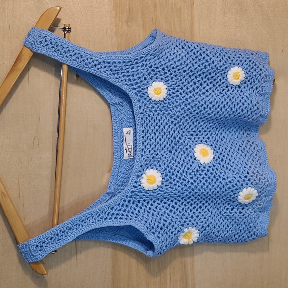 Hollister Tops - Hollister Blue Crochet Tank Top With A Daisy Floral Pattern